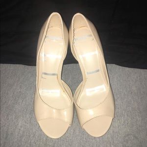 Elle nude heels worn twice!